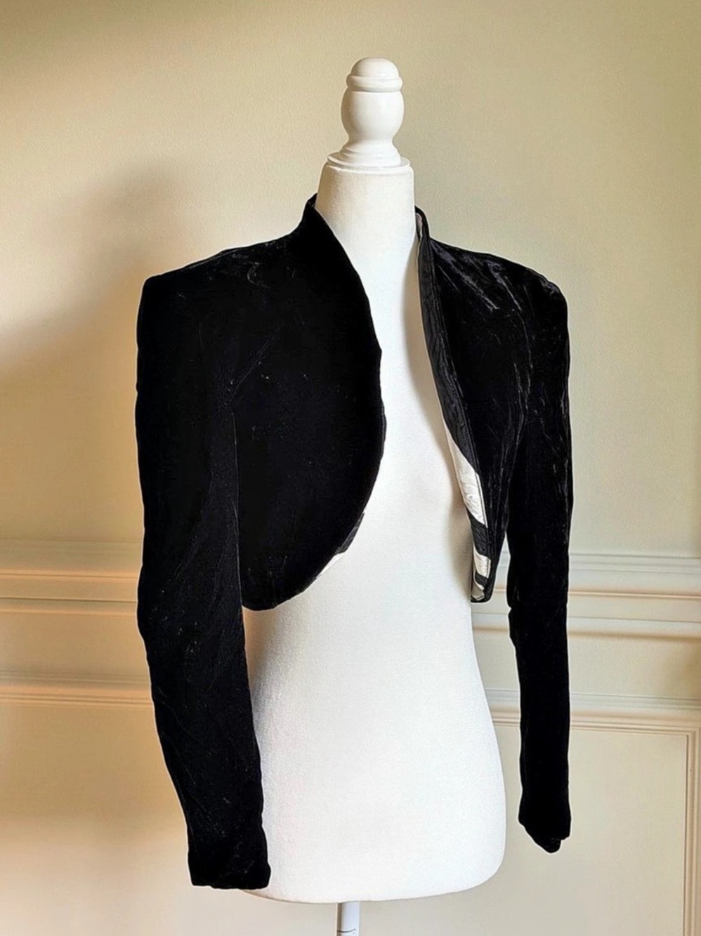 Vintage A.J. Bari Black Velvet Bolero Jacket